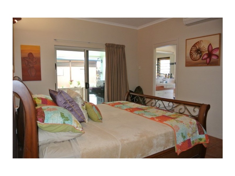 42 Holland Street, Wongaling Beach QLD 4852