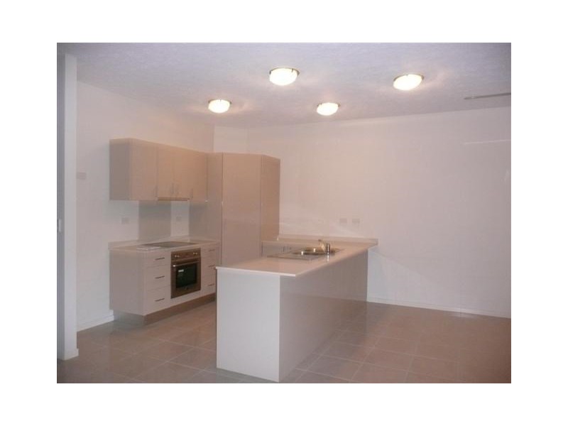 8/54-56 Mariner Drive, South Mission QLD 4852