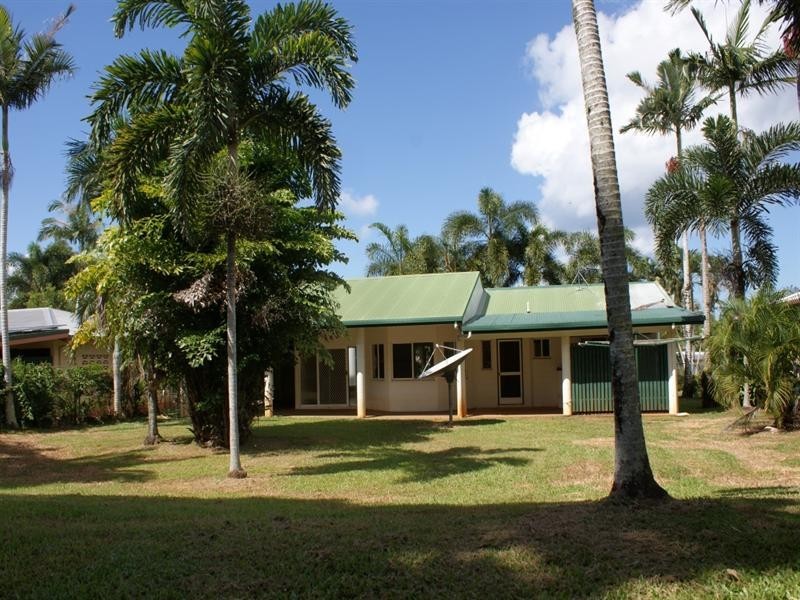 16 Kent Close, Mission Beach QLD 4852