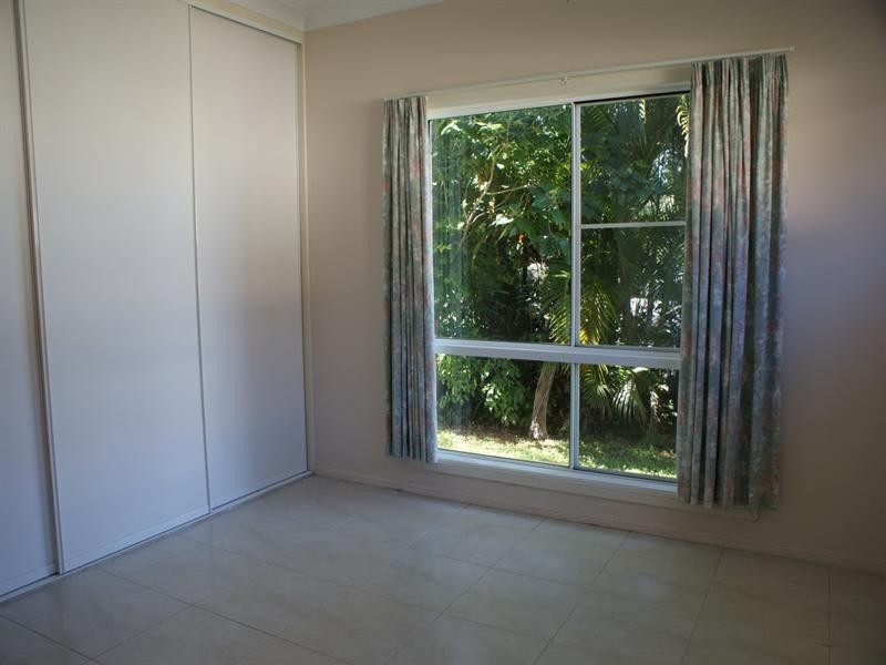 16 Kent Close, Mission Beach QLD 4852