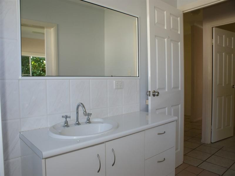 16 Kent Close, Mission Beach QLD 4852