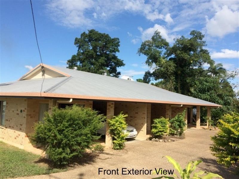7 Henry Street, Tully QLD 4854