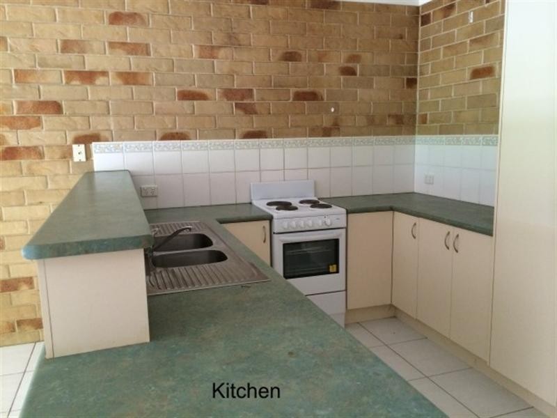 7 Henry Street, Tully QLD 4854