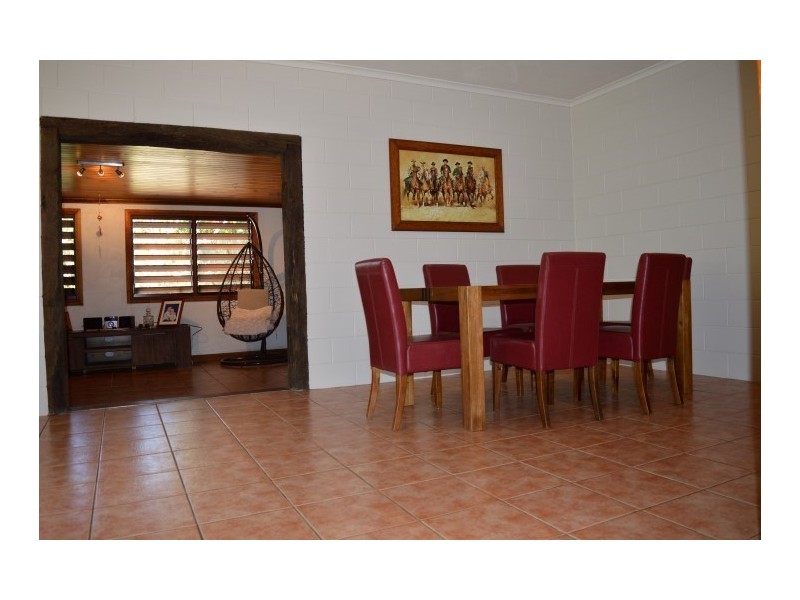 69 Cutten Street, Bingil Bay QLD 4852