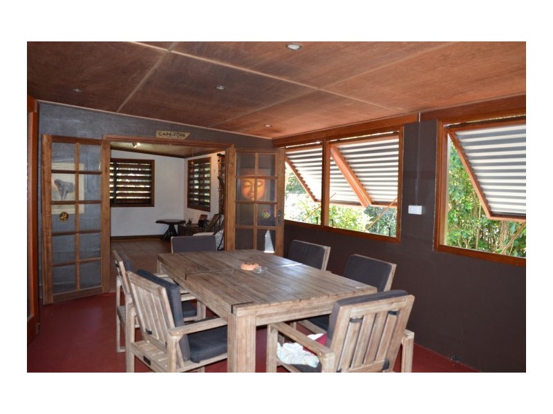 69 Cutten Street, Bingil Bay QLD 4852