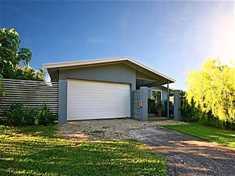 45 Cutten Street, Bingil Bay QLD 4852