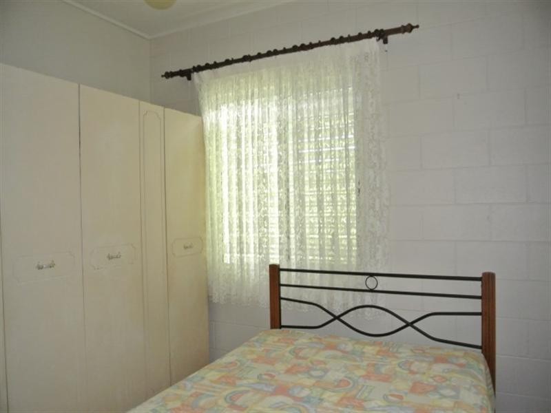 25 Holland Street, Wongaling Beach QLD 4852