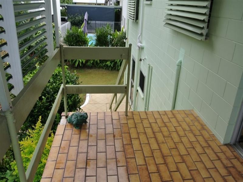 25 Holland Street, Wongaling Beach QLD 4852