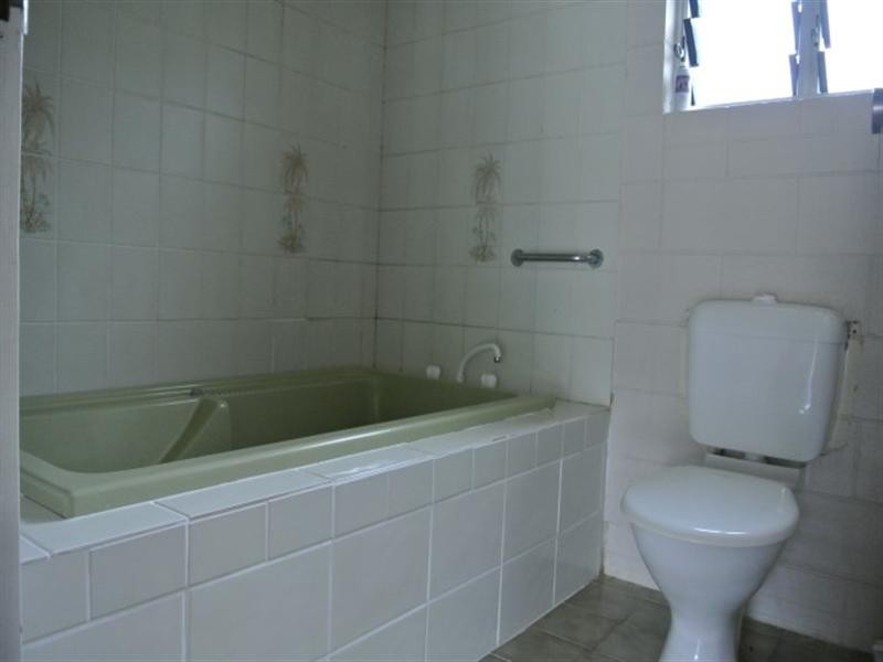 25 Holland Street, Wongaling Beach QLD 4852