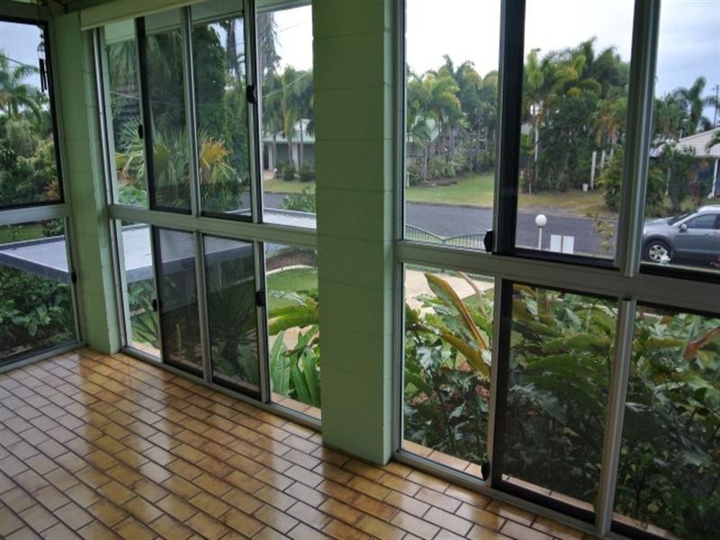 25 Holland Street, Wongaling Beach QLD 4852