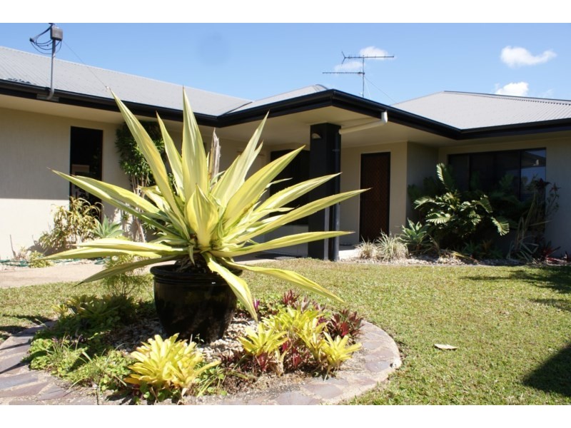 3 McNamara Street, Wongaling Beach QLD 4852