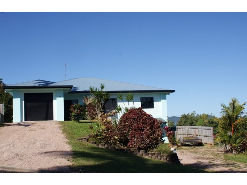 21 Dunkalli Crescent, Wongaling Beach QLD 4852