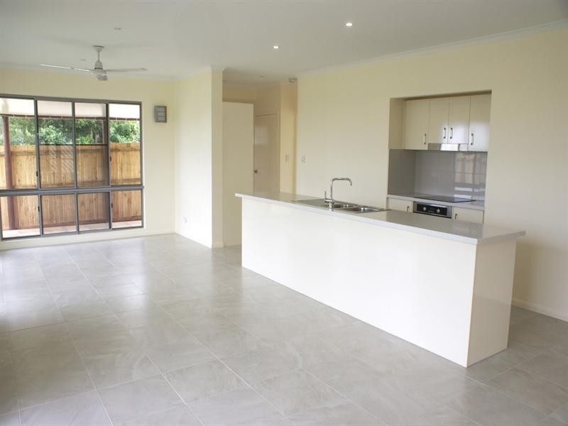 1/21 SHORE Street, Wongaling Beach QLD 4852
