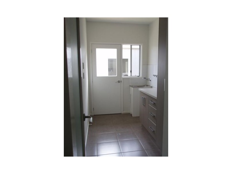 18 Pioneer Street, Bingil Bay QLD 4852