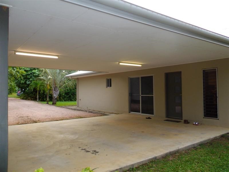 18 Pioneer Street, Bingil Bay QLD 4852