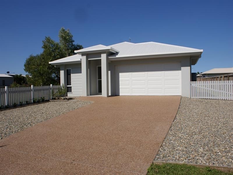 10 Mariner Drive, South Mission QLD 4852