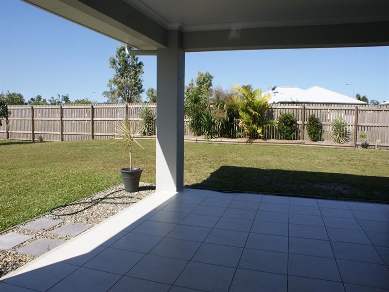 10 Mariner Drive, South Mission QLD 4852