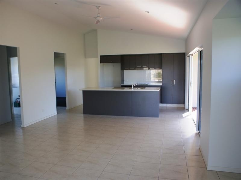 10 Mariner Drive, South Mission QLD 4852
