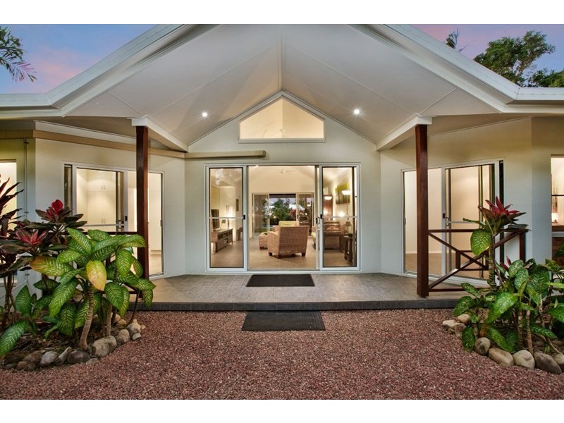 19 Spurwood Close, Wongaling Beach QLD 4852