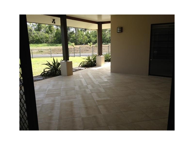 21 Mariner Drive, South Mission QLD 4852