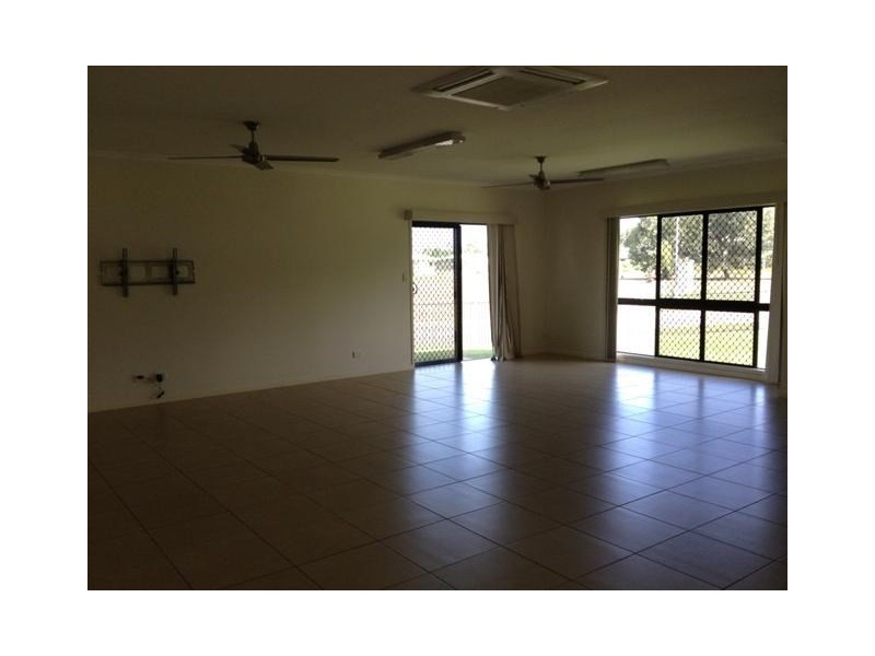 21 Mariner Drive, South Mission QLD 4852