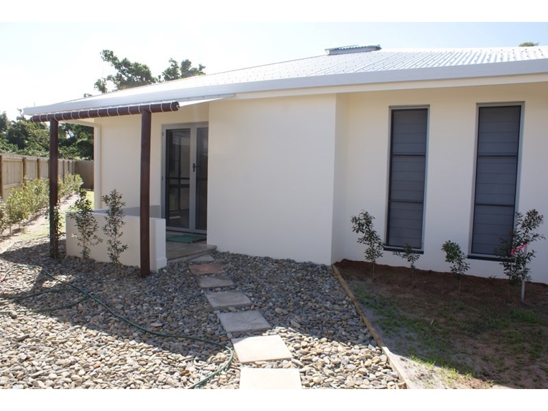 2/21 Shore Street, Wongaling Beach QLD 4852