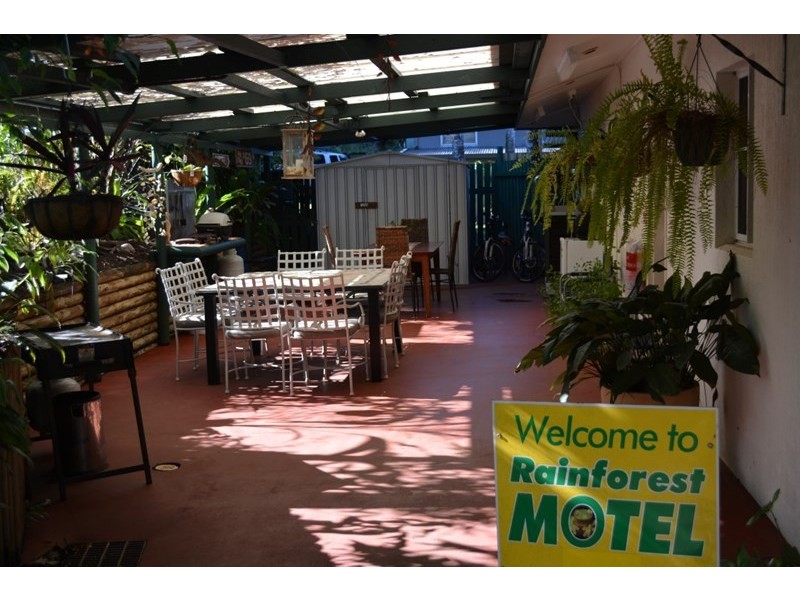 9 Endeavour Avenue, Mission Beach QLD 4852