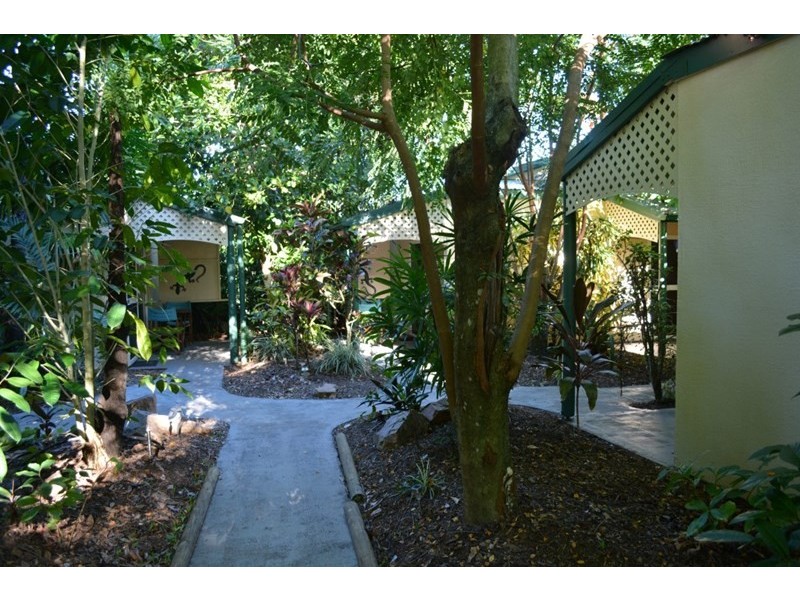 9 Endeavour Avenue, Mission Beach QLD 4852