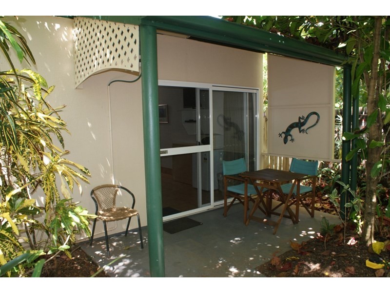 9 Endeavour Avenue, Mission Beach QLD 4852