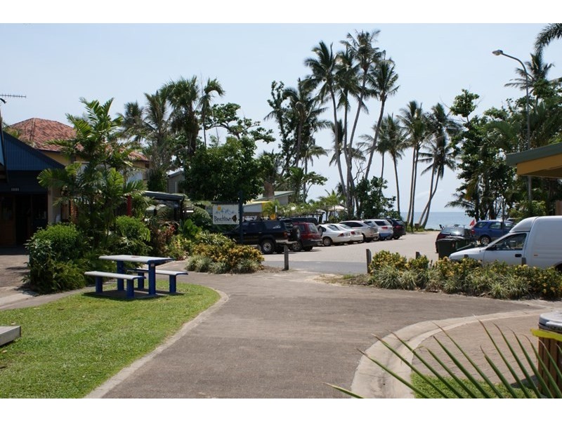 9 Endeavour Avenue, Mission Beach QLD 4852