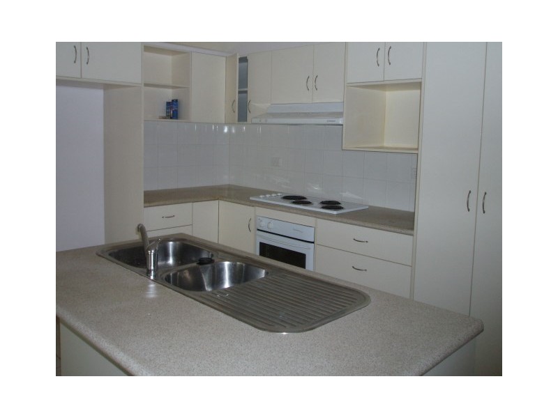 24 Holland Street, Wongaling Beach QLD 4852