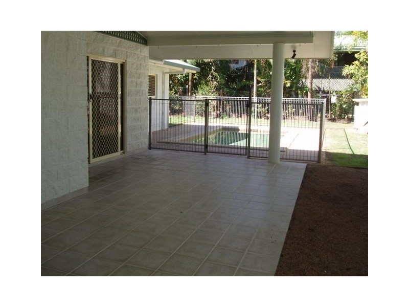 24 Holland Street, Wongaling Beach QLD 4852