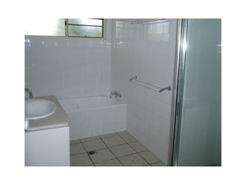 24 Holland Street, Wongaling Beach QLD 4852