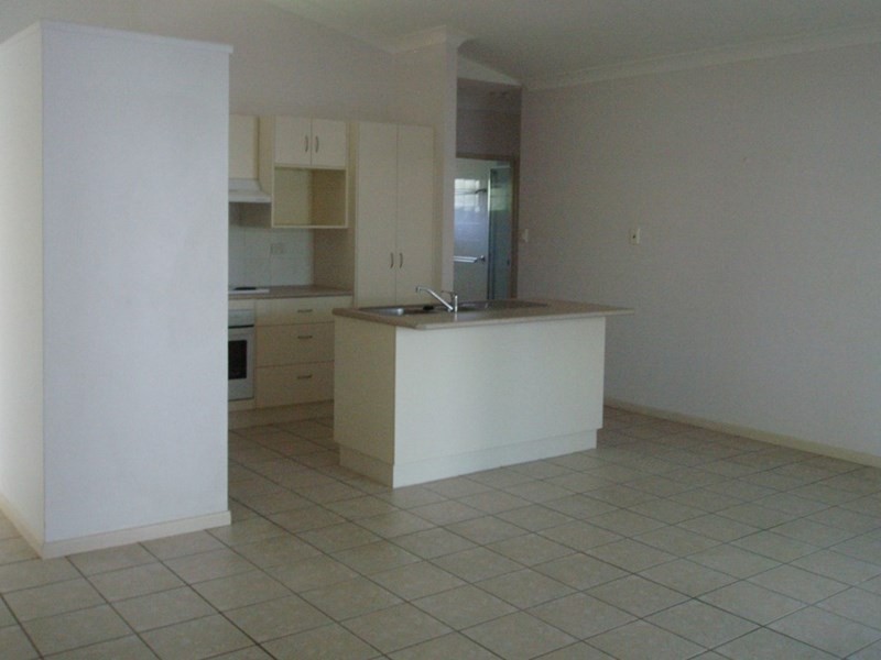 24 Holland Street, Wongaling Beach QLD 4852