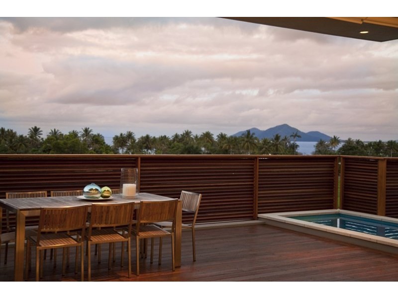 4/2 Coonanglebah Close, Mission Beach QLD 4852