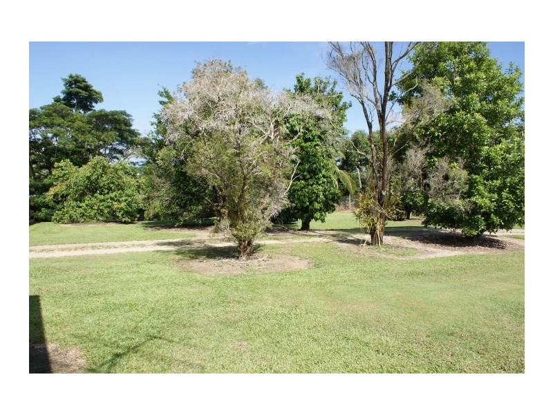 447 Bulgun Road, Bulgun QLD 4854