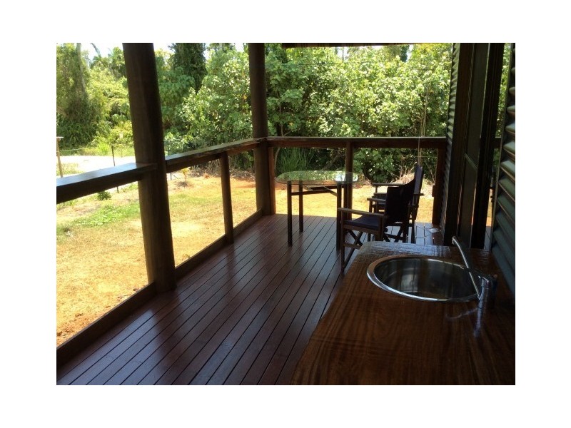 8 Iluka Close, Mission Beach QLD 4852