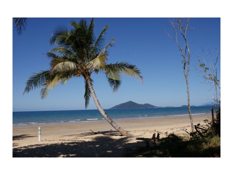 8 Iluka Close, Mission Beach QLD 4852