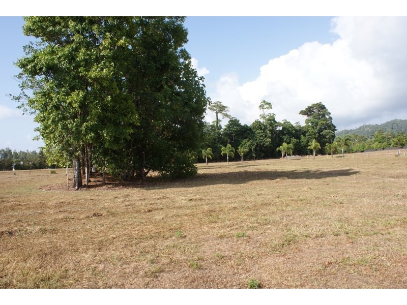 154 Shelly Court, Mission Beach QLD 4852