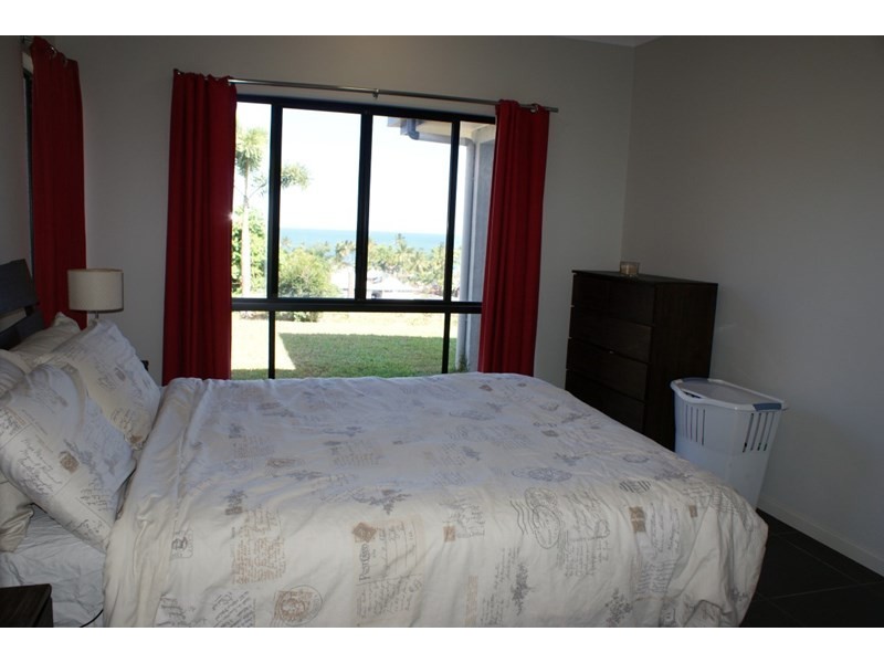 10 Rise Crescent, Mission Beach QLD 4852