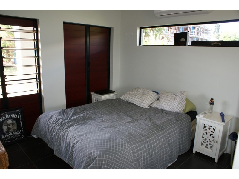 10 Rise Crescent, Mission Beach QLD 4852