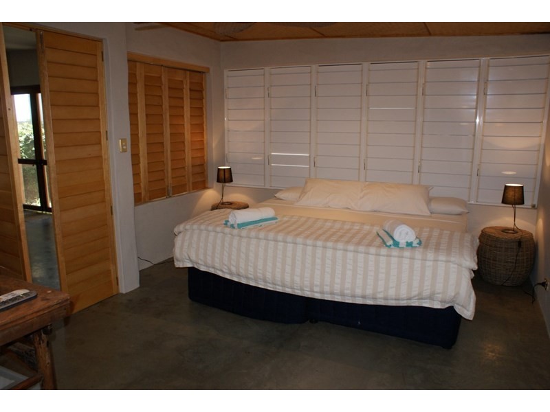 2 Conch Street, Mission Beach QLD 4852