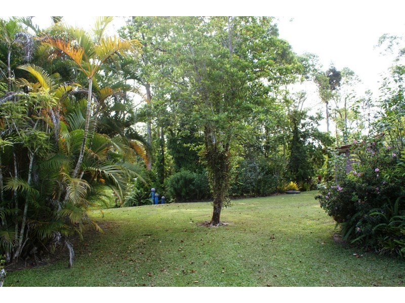 856 East Feluga Road, East Feluga QLD 4854