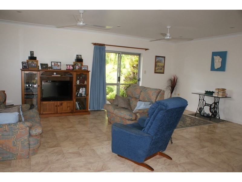 856 East Feluga Road, East Feluga QLD 4854