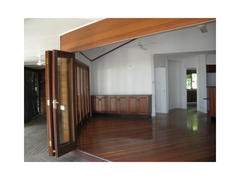 52 Marine Parade, Mission Beach QLD 4852