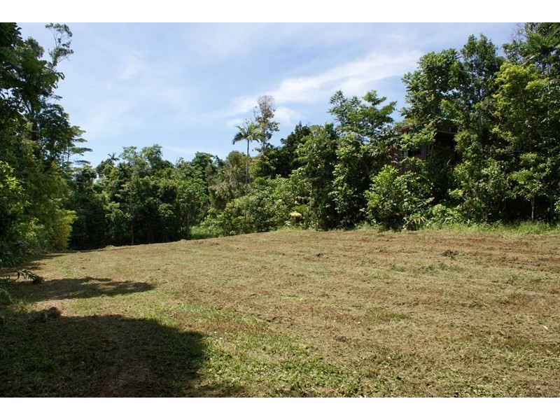 80 Cutten Street, Bingil Bay QLD 4852