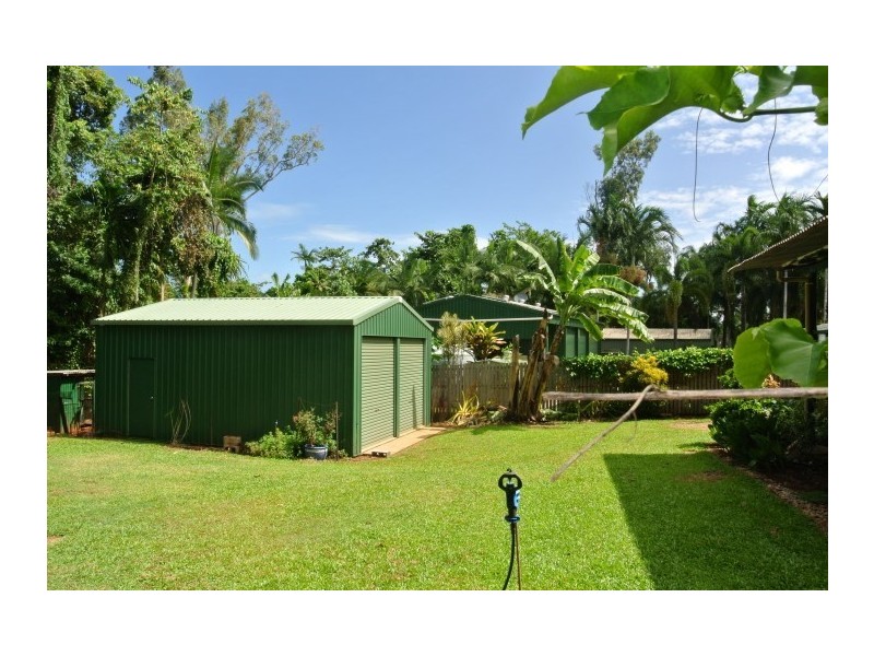 27 Kent Close, Mission Beach QLD 4852
