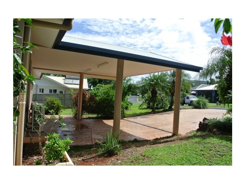 27 Kent Close, Mission Beach QLD 4852