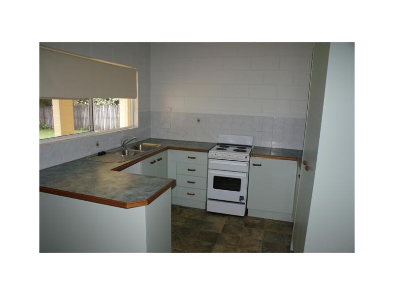 8 Yamala Close, Mission Beach QLD 4852