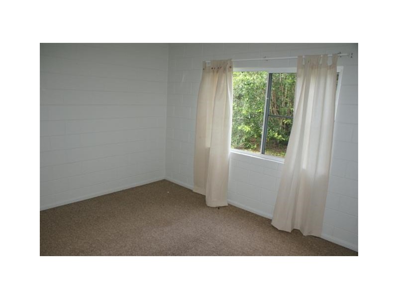 8 Yamala Close, Mission Beach QLD 4852